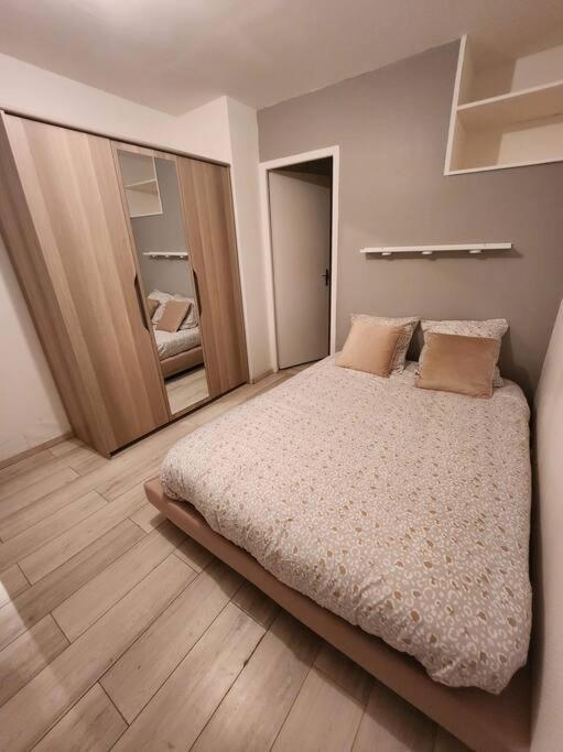 Appartement Cosy Et Chaleureux Dunkirk Exteriör bild